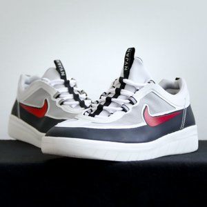 LIKE NEW! Nyjah Free 2 White/Black/Red Same Day Shipping! MAKE AN OFFER!!